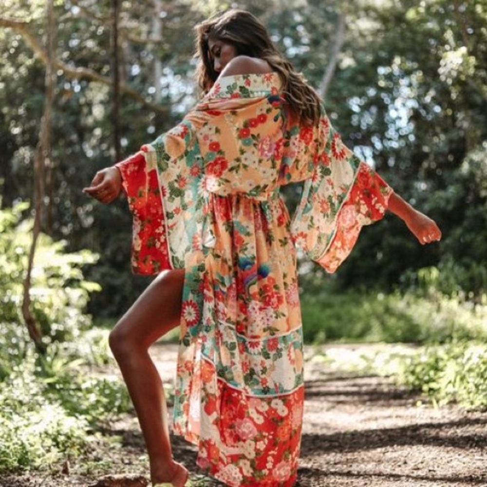 Spell & The Gypsy Delilah Kimono